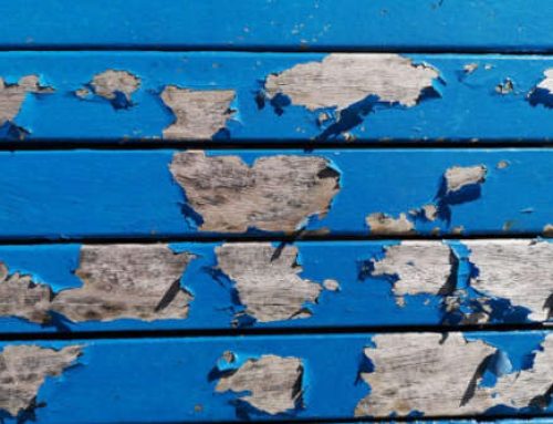 Cómo quitar las manchas de pintura de la madera